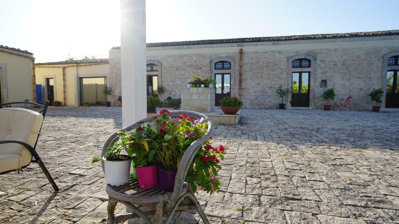 Agriturismo Gaia Villa Noto Exterior foto